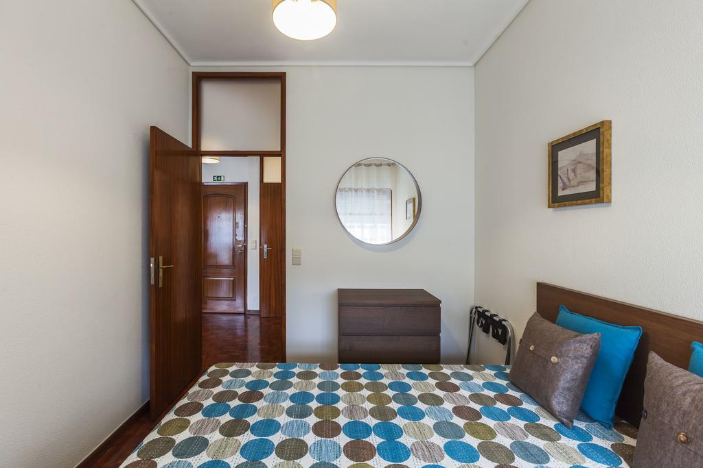 Apartment Camoes Deluxe Porto Bagian luar foto