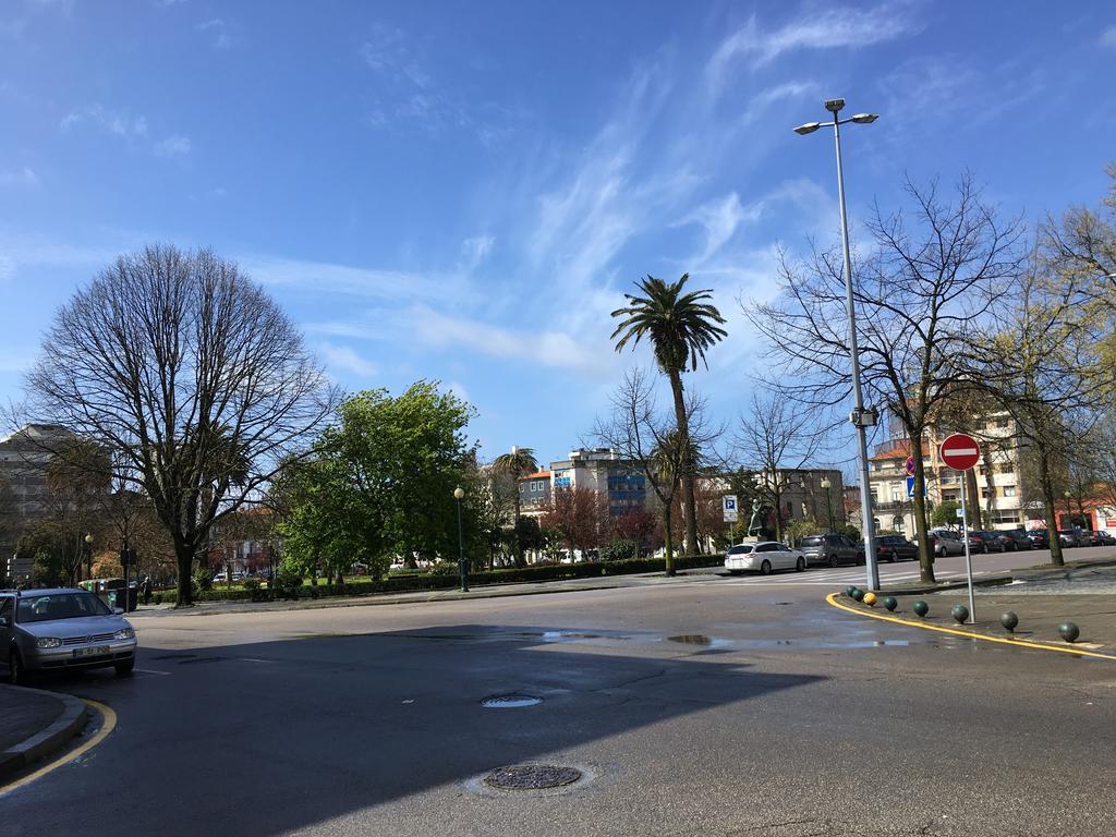 Apartment Camoes Deluxe Porto Bagian luar foto